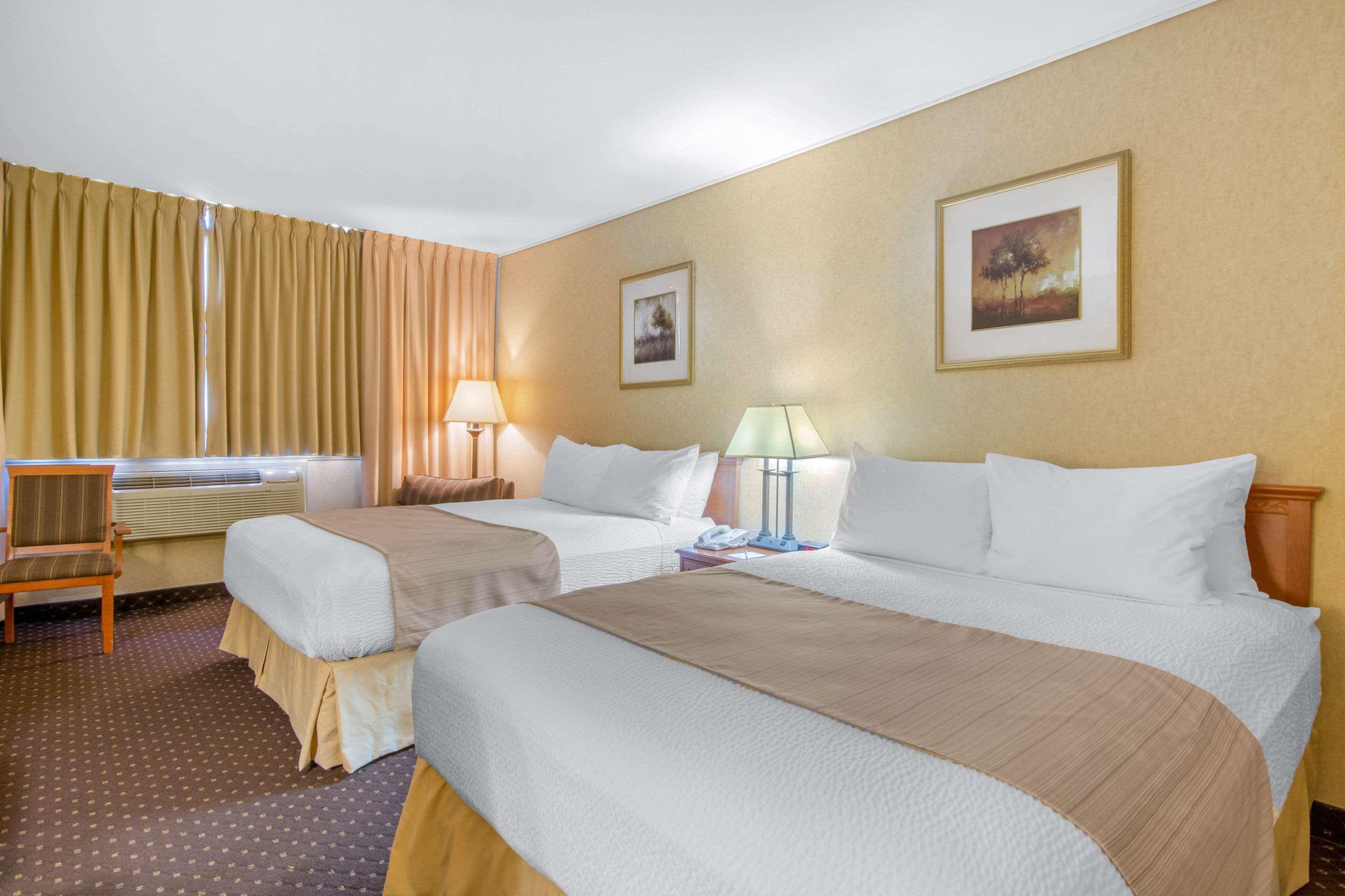 Clarion Hotel Sudbury Exterior foto